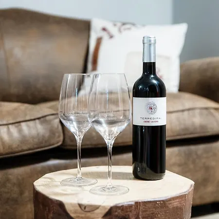 Wine House - The House Of Travelers Apartment Como